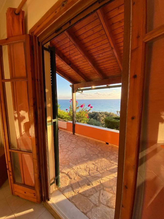 Papadatos Apts With Amazing View - 5Mins From The Beach Kontogialos Εξωτερικό φωτογραφία